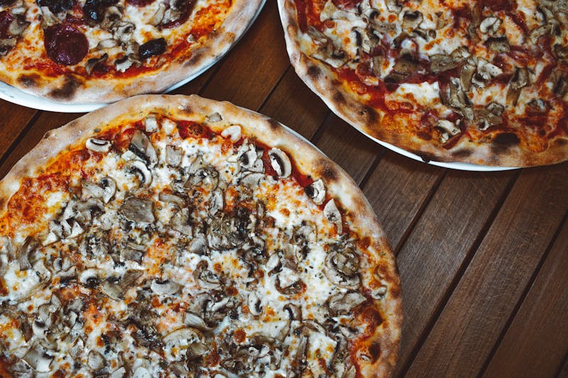 Tartufo Bianco — truffle white pizza at Pizzana